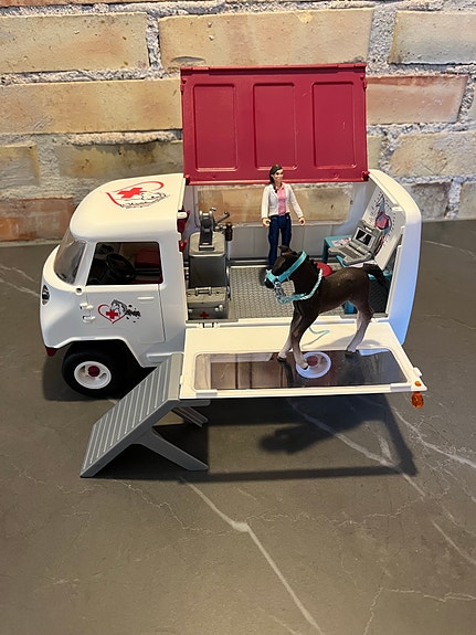 Product image 1 of 7