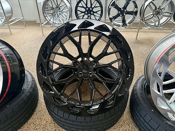 Product image 13 of 17