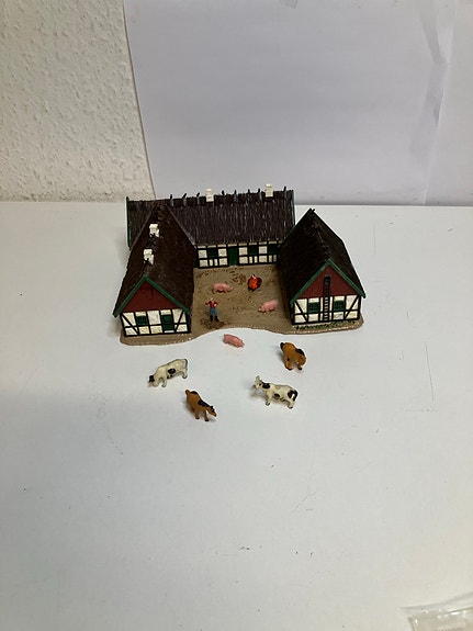 Product image 1 of 4