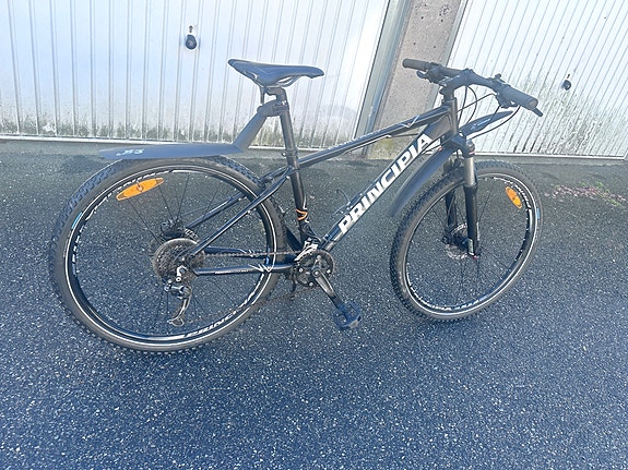 Product image 1 of 9