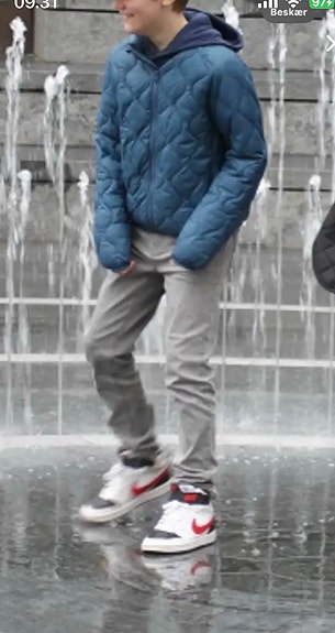 Product image 2 of 5