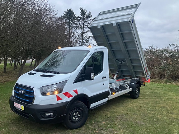 Ford E-Transit 350 L3 Chassis
