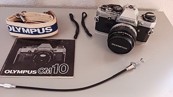 Product image 1 of 3