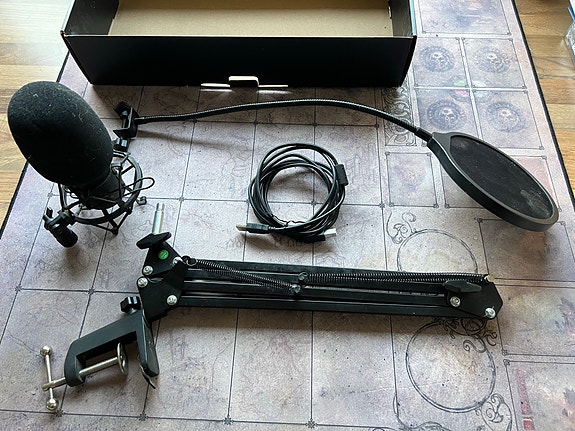 Product image 1 of 4