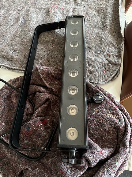 Product image 1 of 6