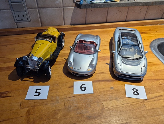 Product image 1 of 9