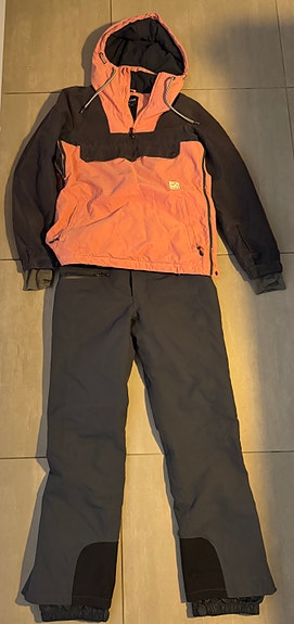 Product image 9 of 9