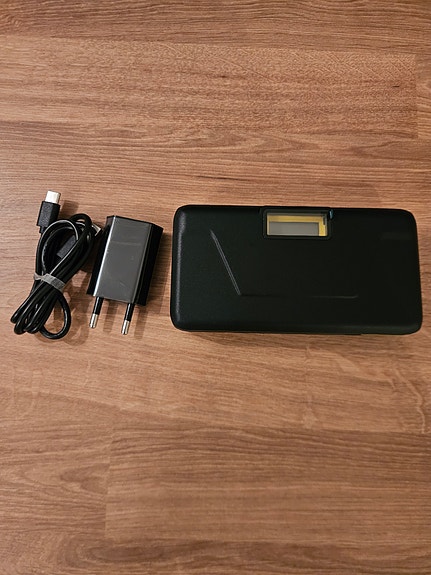 Product image 1 of 4