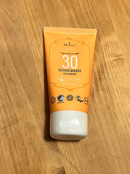 Product image 1 of 2