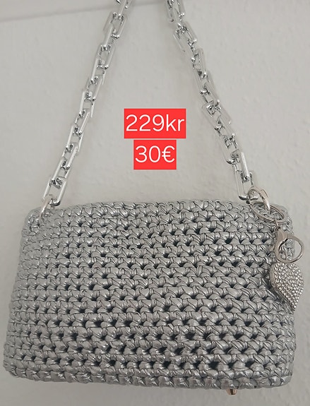Product image 18 of 41