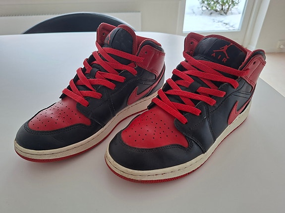 Product image 1 of 4