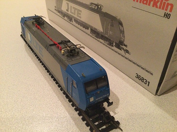 Product image 3 of 6