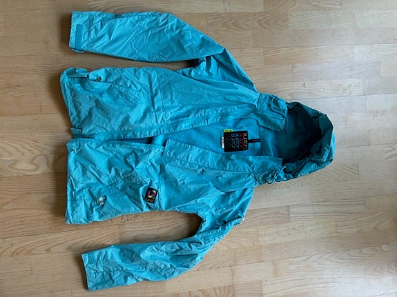 Product image 1 of 2