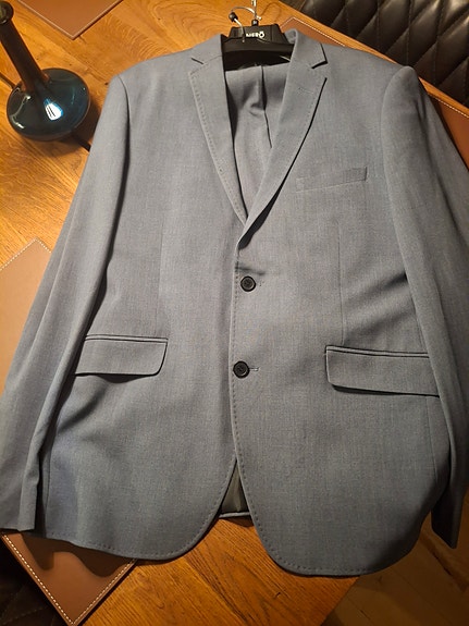 Product image 1 of 4