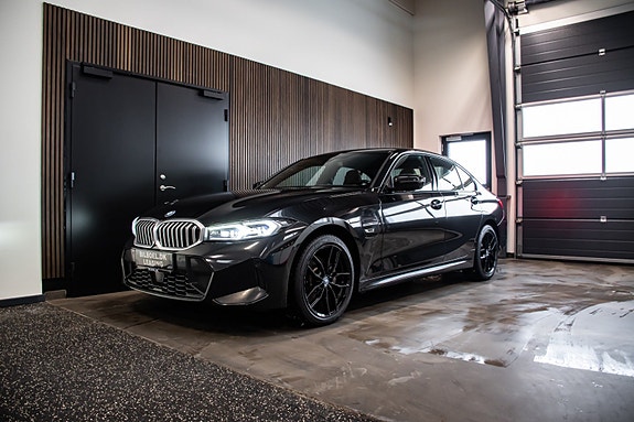 BMW 330e