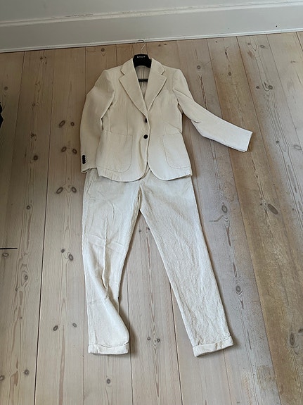 Product image 1 of 10