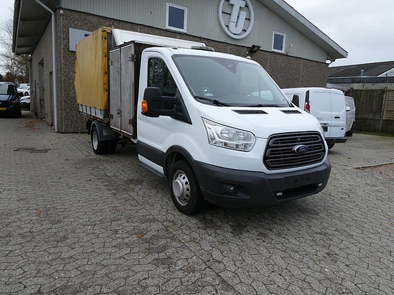 Ford Transit 470 L4 Chassis