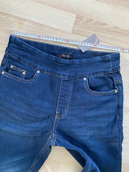 Product image 13 of 17