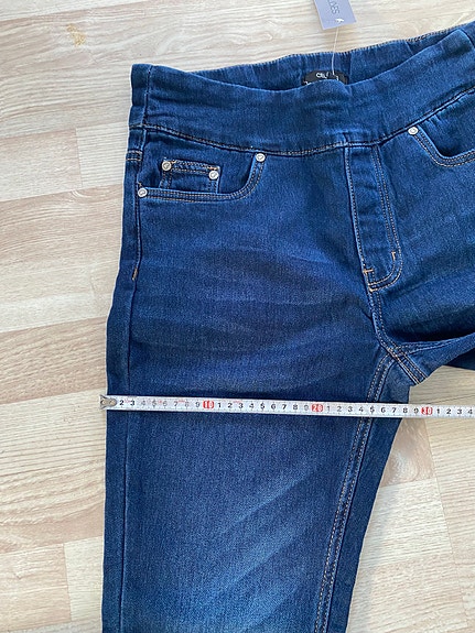 Product image 11 of 17