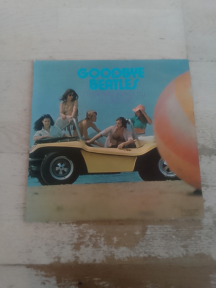 Product image 1 of 3