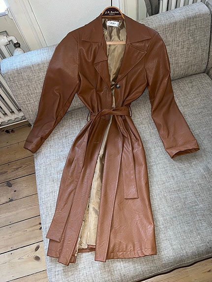 Product image 1 of 9