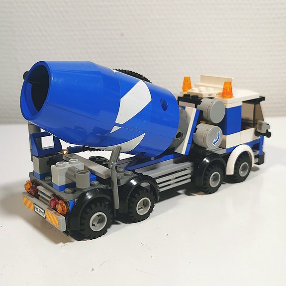 Product image 8 of 9