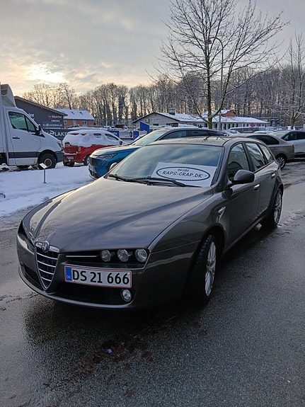 Alfa Romeo 159
