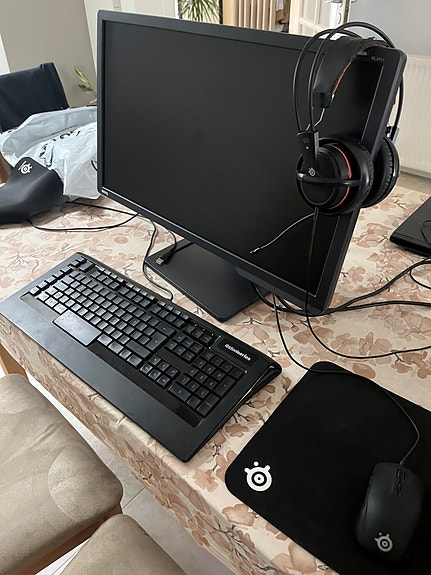 Product image 1 of 3