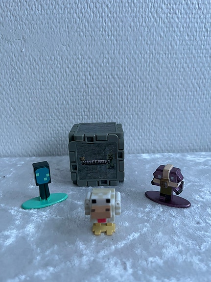 Product image 1 of 2