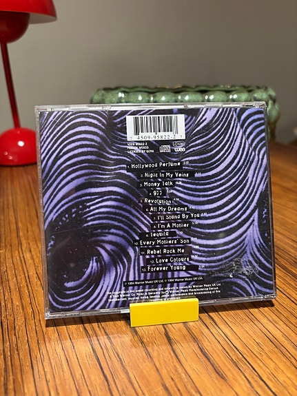 Product image 2 of 2