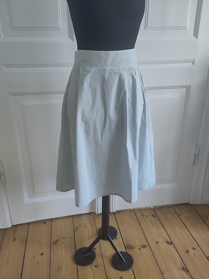 Product image 1 of 7