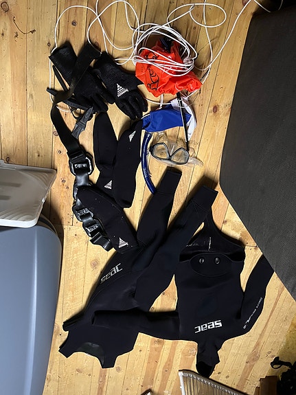 Product image 1 of 4