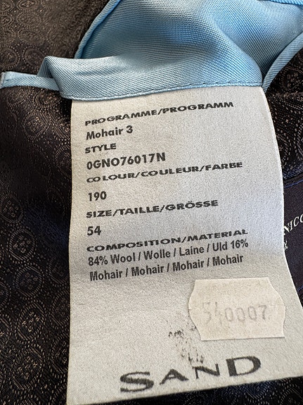 Product image 1 of 2