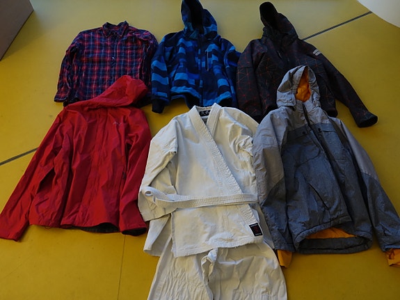 Product image 2 of 9