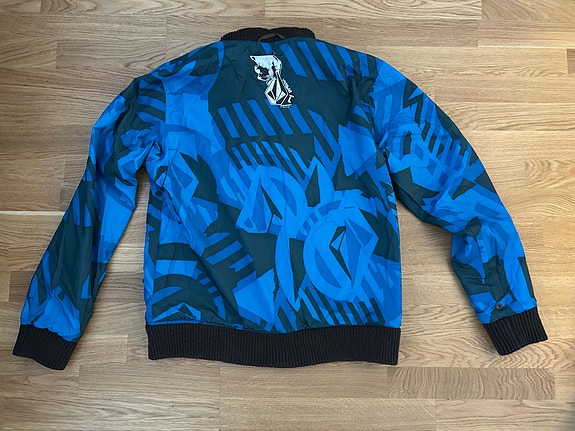 Product image 12 of 12