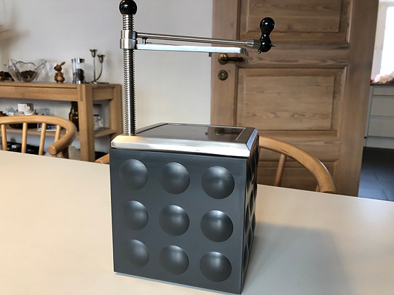 Product image 8 of 9