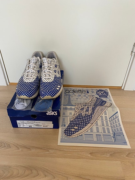 Product image 1 of 3