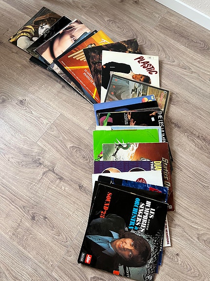 Product image 1 of 2