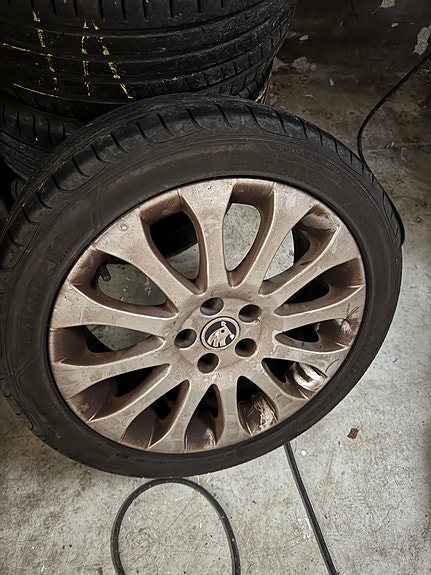 Product image 1 of 5