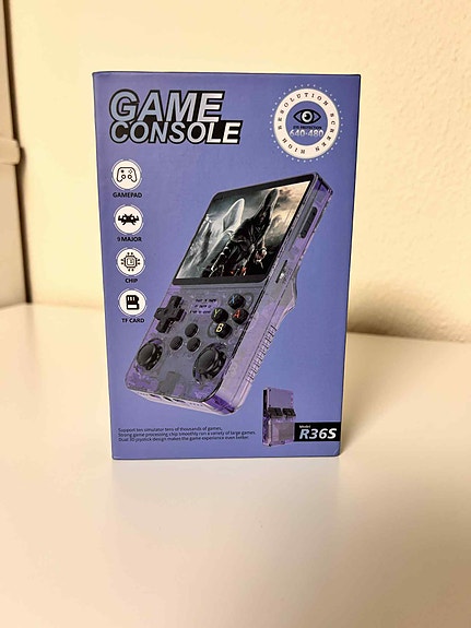 Product image 1 of 9