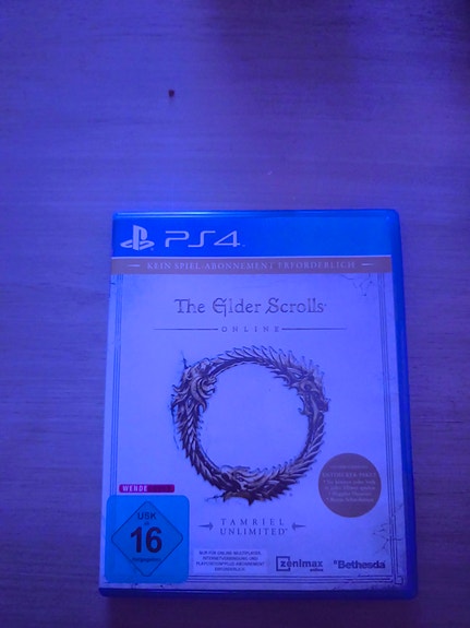 Product image 1 of 2