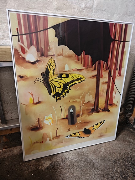 Product image 1 of 3