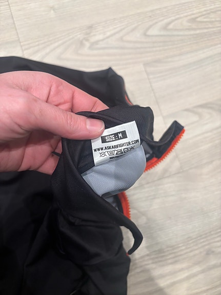 Product image 9 of 9