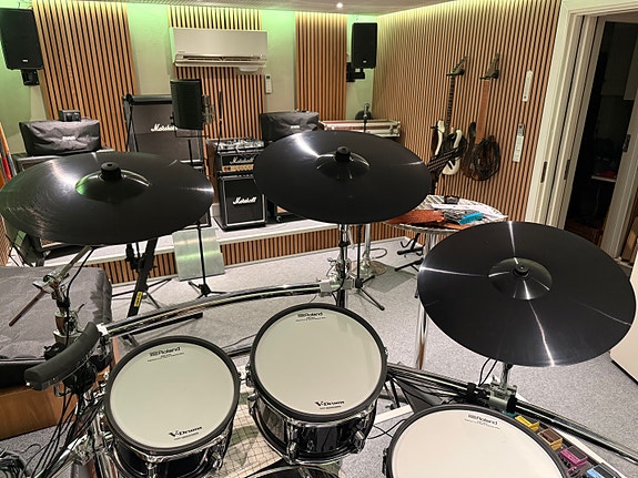 Product image 1 of 9