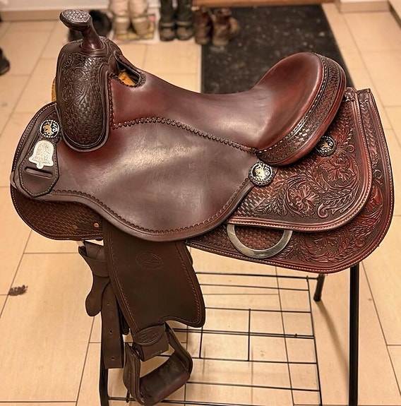 Product image 1 of 9