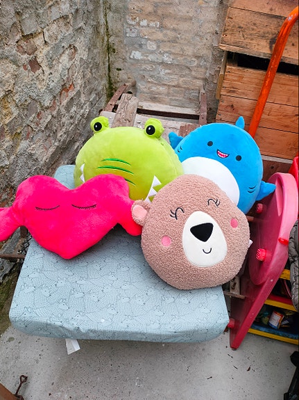 Product image 18 of 52
