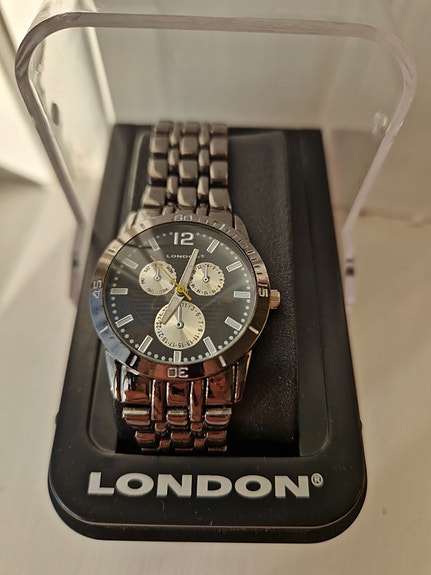 Product image 1 of 4