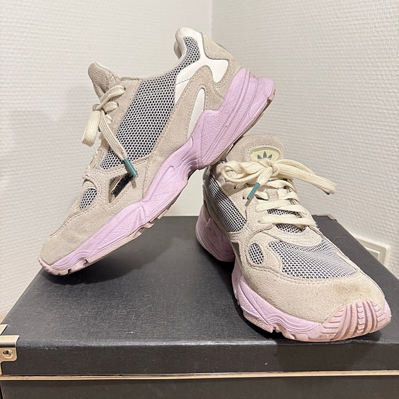 Product image 2 of 11