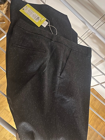 Product image 11 of 12