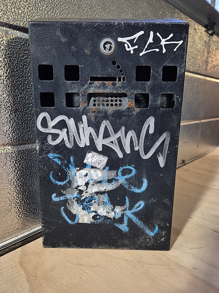 Product image 8 of 10